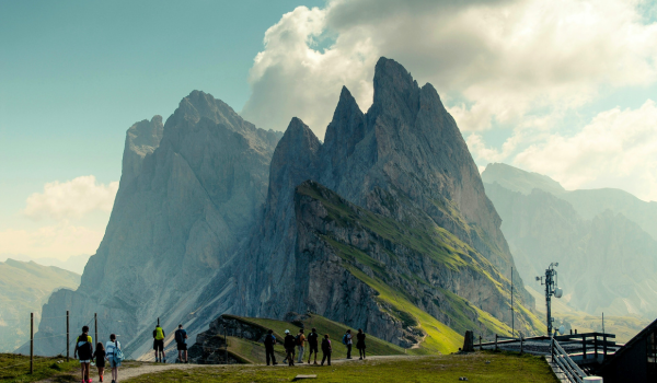 Hiking to Rifugio Cherz